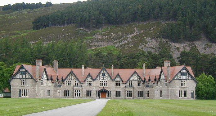 MarLodgeHouse