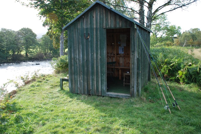 UpperHutDinnet